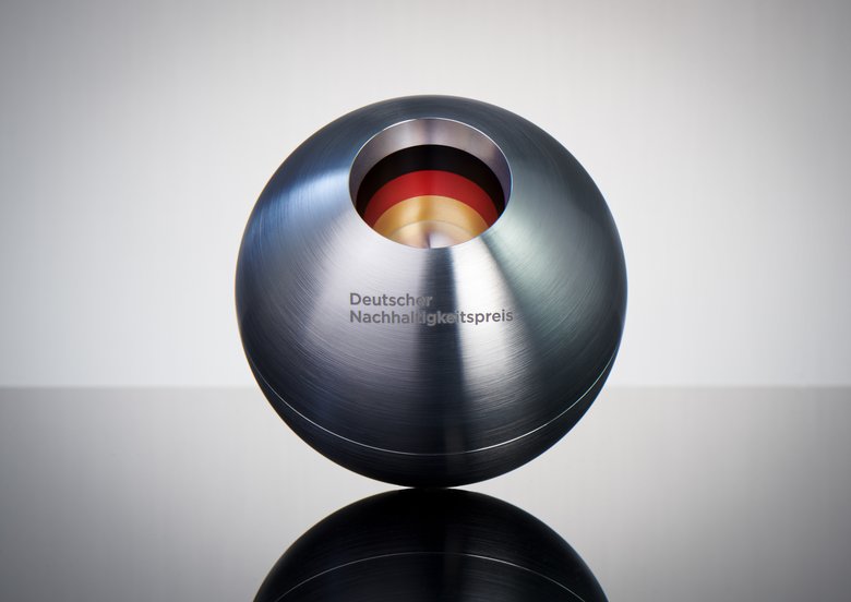 Statuette Deuscher Nachhaltigkeitspreis